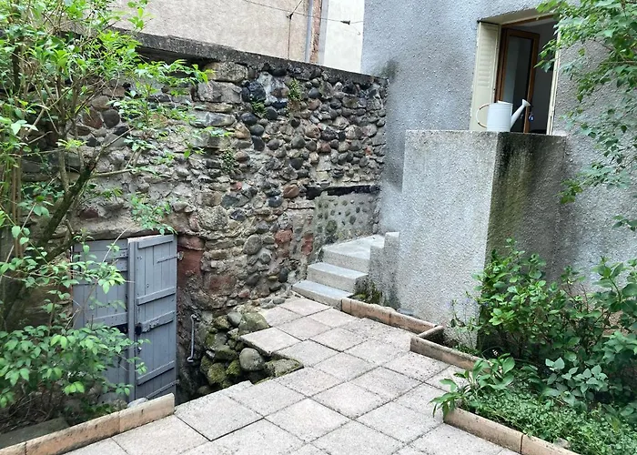 Апартаменты Au Coeur D'espalion La Du Lot